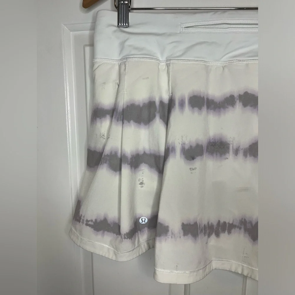 Lululemon Athletica White and Gray Skirt 8 reposhing bc I bought the wrong size - Picture 13 of 16